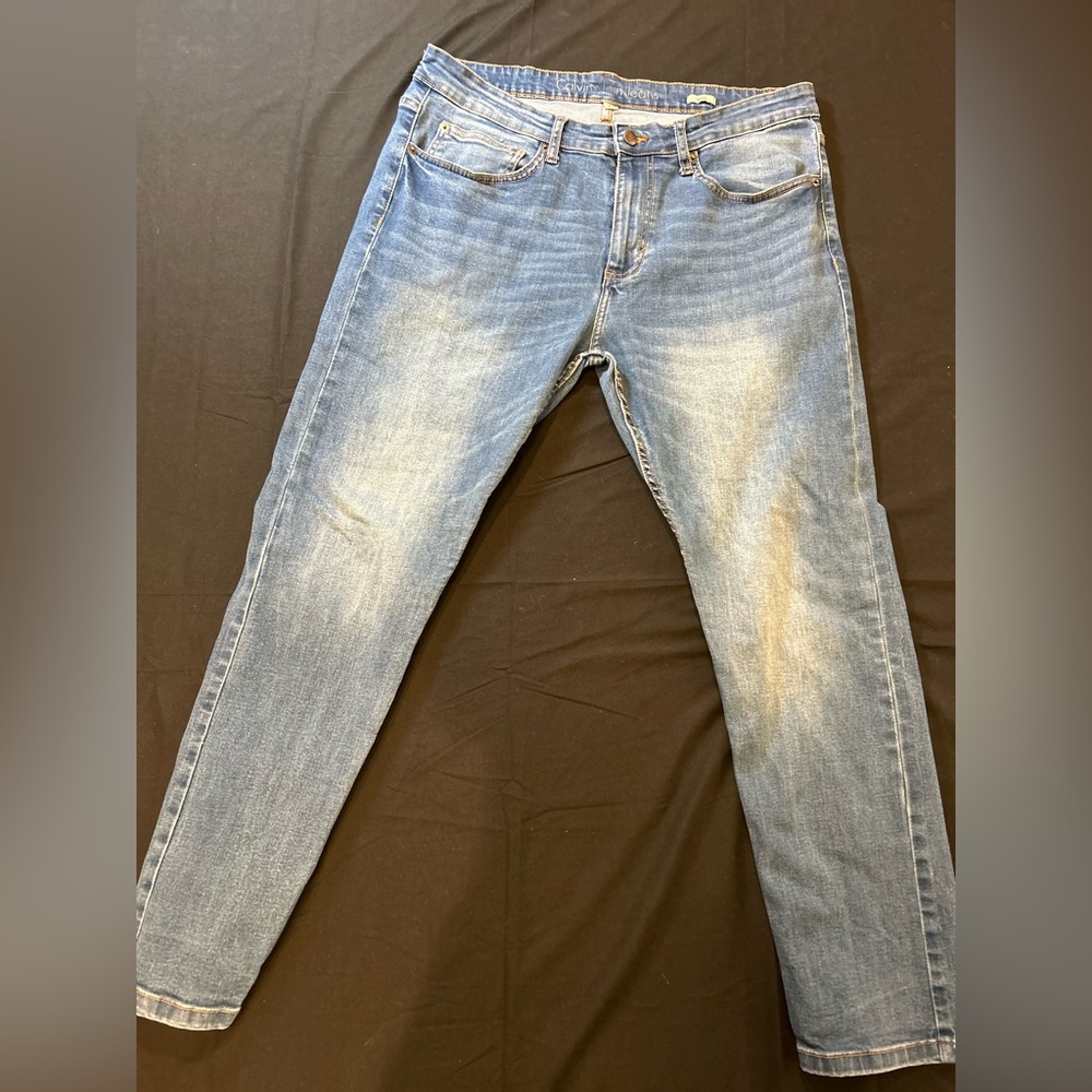 Calvin Klein Jeans Slim Fit in Faded Blue